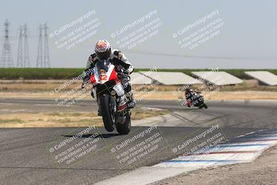 media/Aug-04-2024-TrackDaz (Sun) [[e1ff0814b6]]/Group A/12pm (Wheelie Bump)/